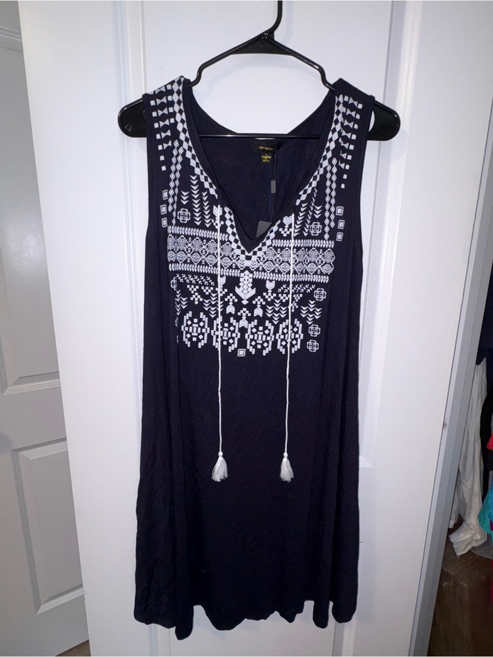 NWT Espresso Navy Tunic Dress with White Embroidery and Tassels Size: M